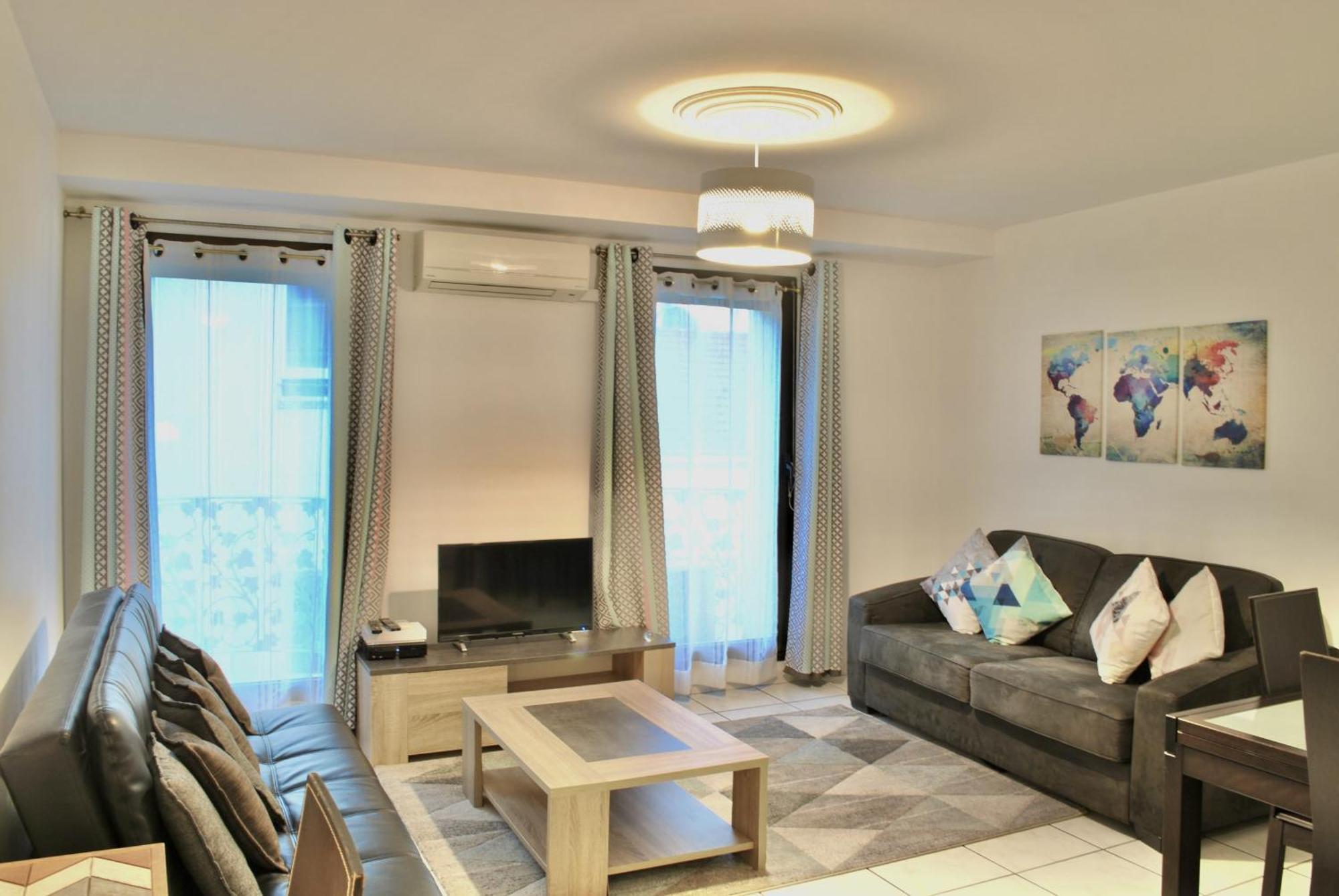 Centre Riviera 2p Lho5516